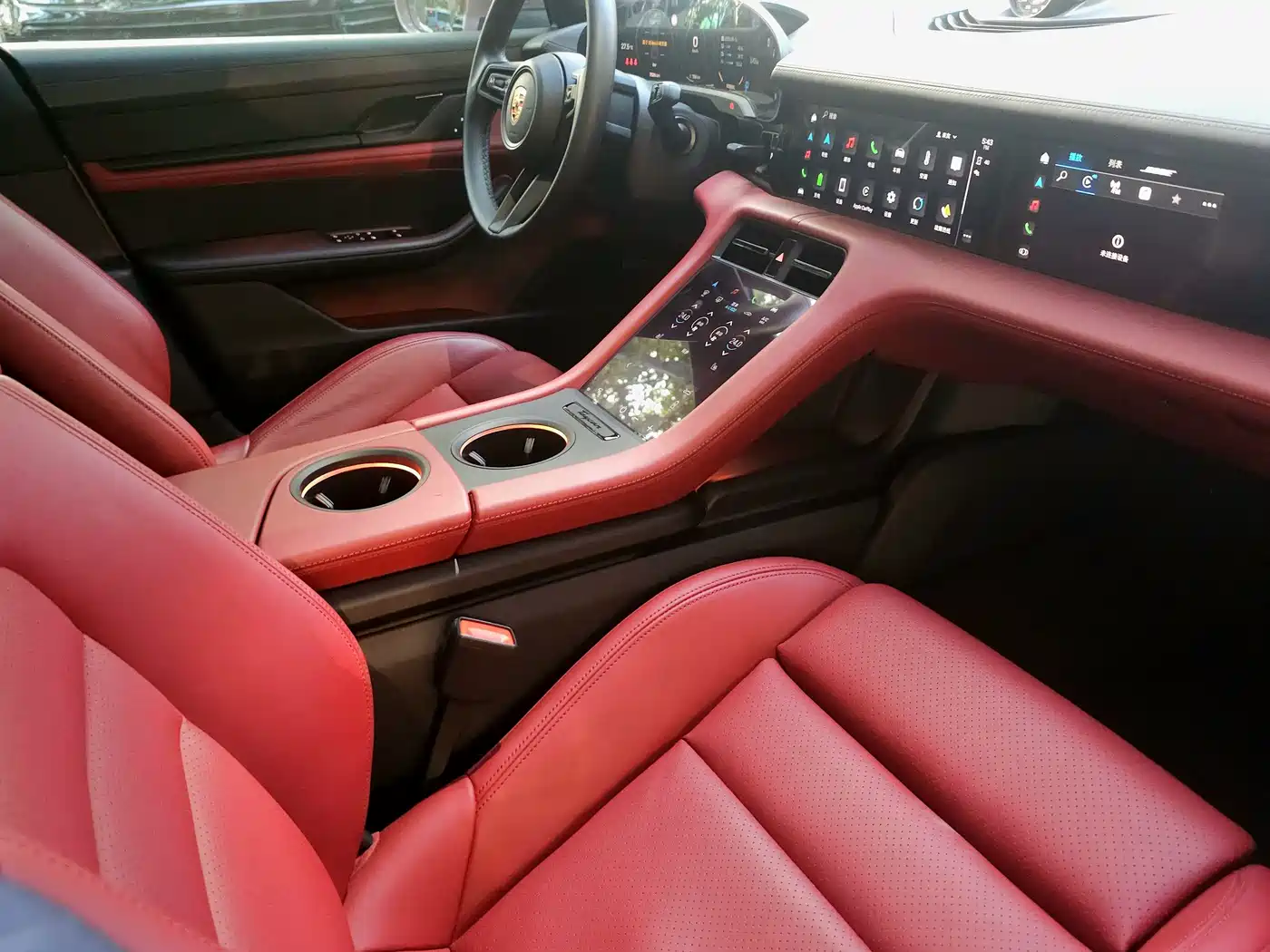 Porsche Taycan 2022 Facelift Taycan фото 6