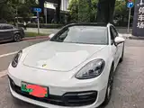 Photo 1 - Porsche Panamera New Energy