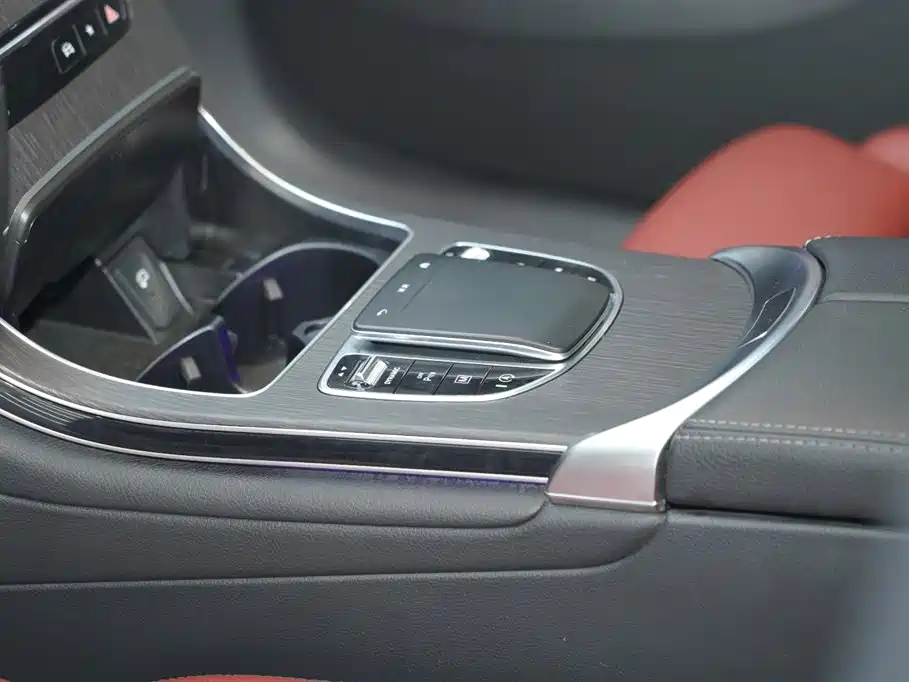 Mercedes-Benz GLC Coupe 2021 GLC 300 4MATIC Coupe SUV фото 16