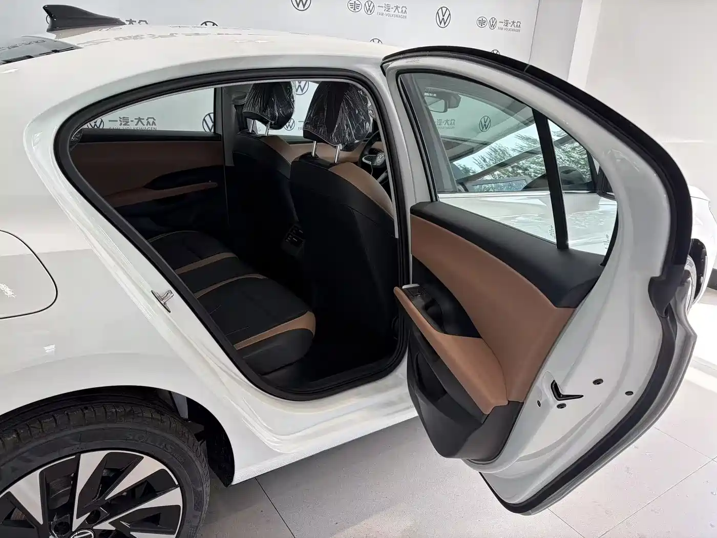 Volkswagen Sagitar 2026 S 1.5L Base Model фото 11