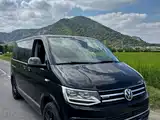 Photo 2 - Volkswagen Multivan