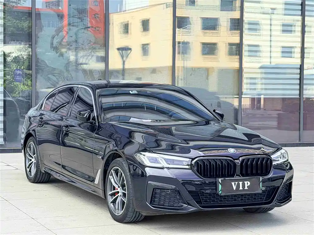BMW 5 Series New Energy 2022 Facelift 535Le M Sport Package фото 3