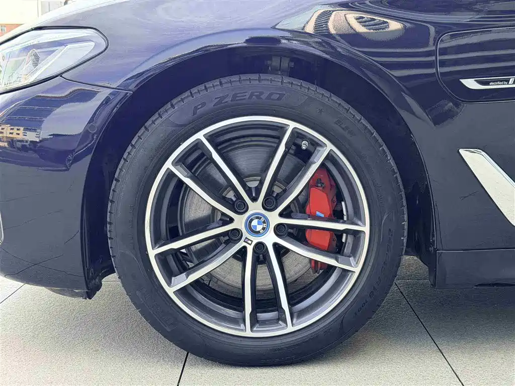 BMW 5 Series New Energy 2022 Facelift 535Le M Sport Package фото 15