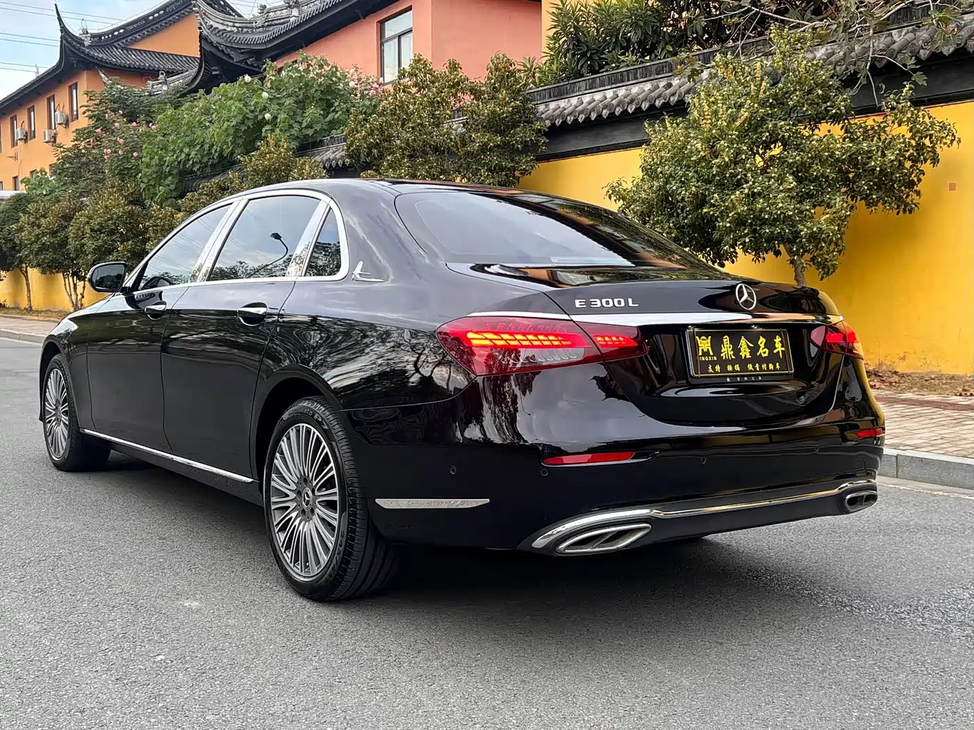 Mercedes-Benz E-Class 2021 E 300 L Fashion фото 6