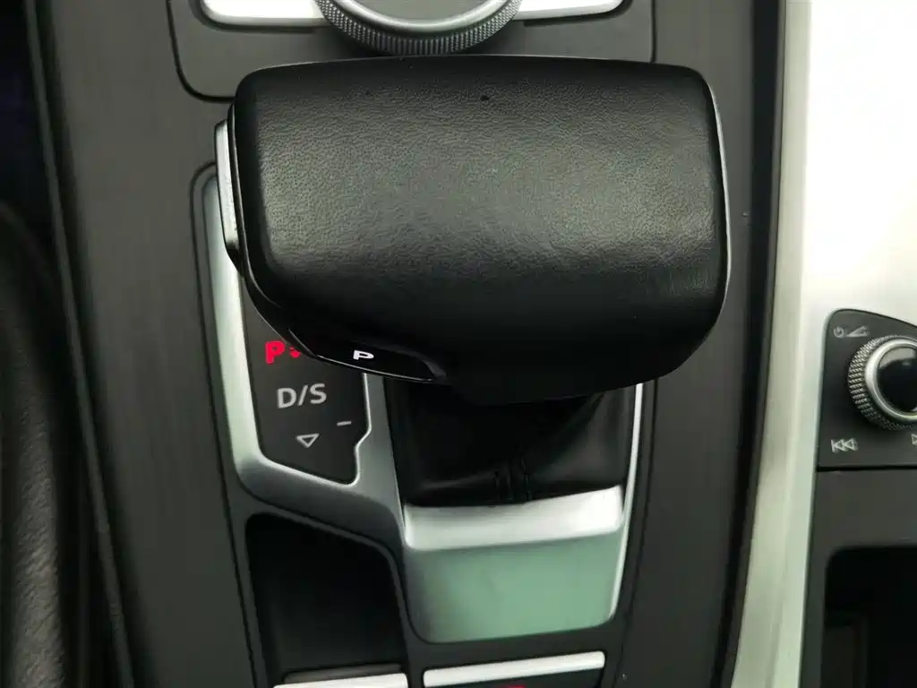 Audi A4L 2019 40 TFSI Fashion (China V) фото 13