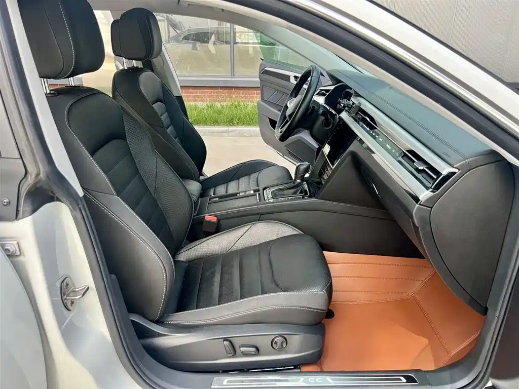 Volkswagen FAW-Volkswagen CC 2023 Shooting Brake 380TSI Hunter's Heart Edition фото 8