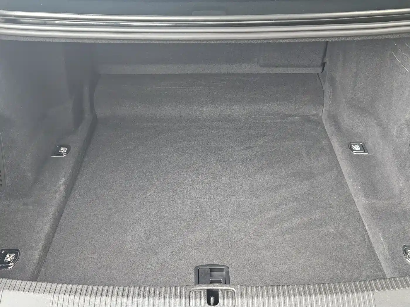 Audi A8 2023 A8L 55 TFSI quattro Flagship фото 22