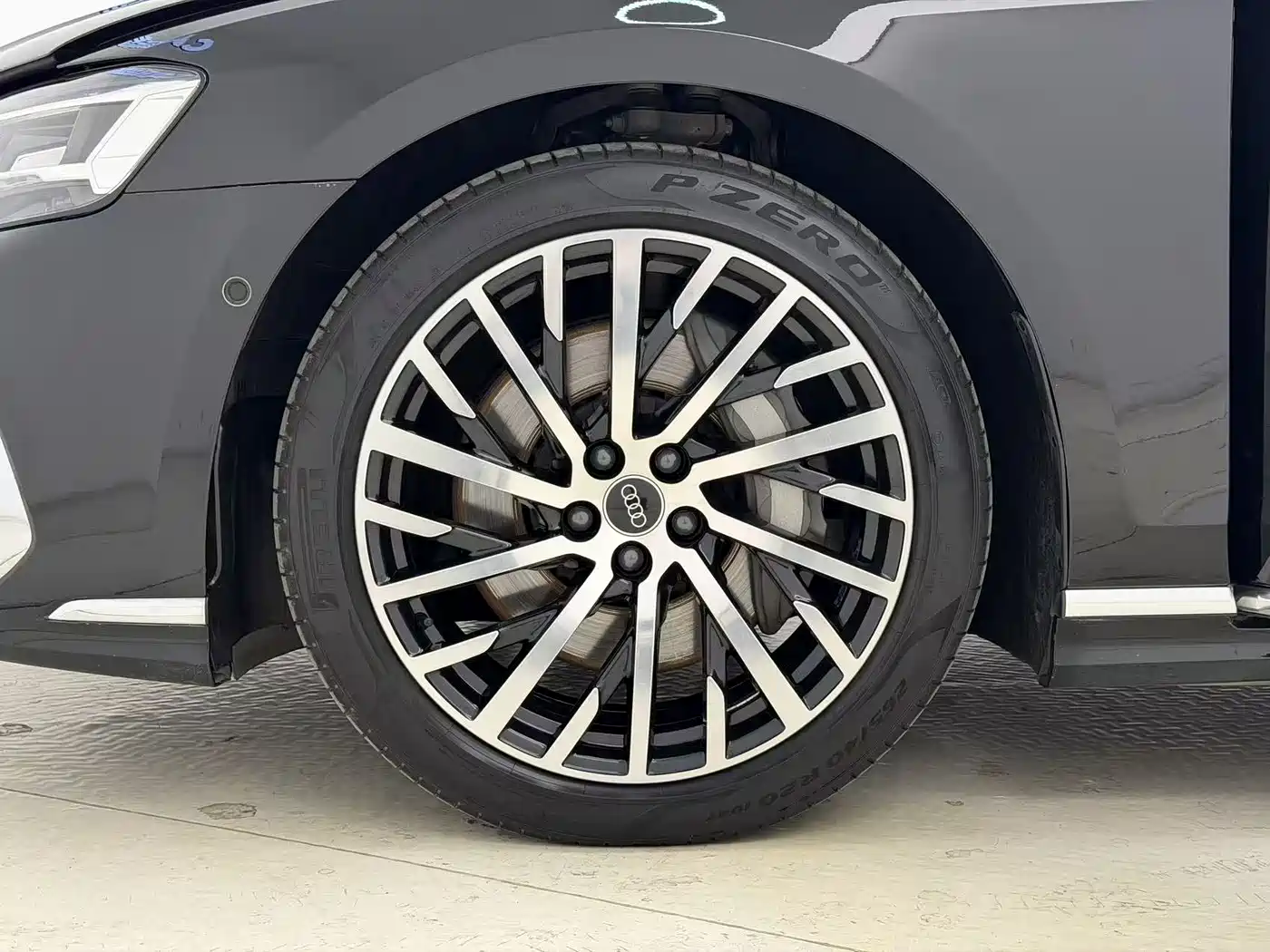 Audi A8 2023 A8L 55 TFSI quattro Flagship фото 31