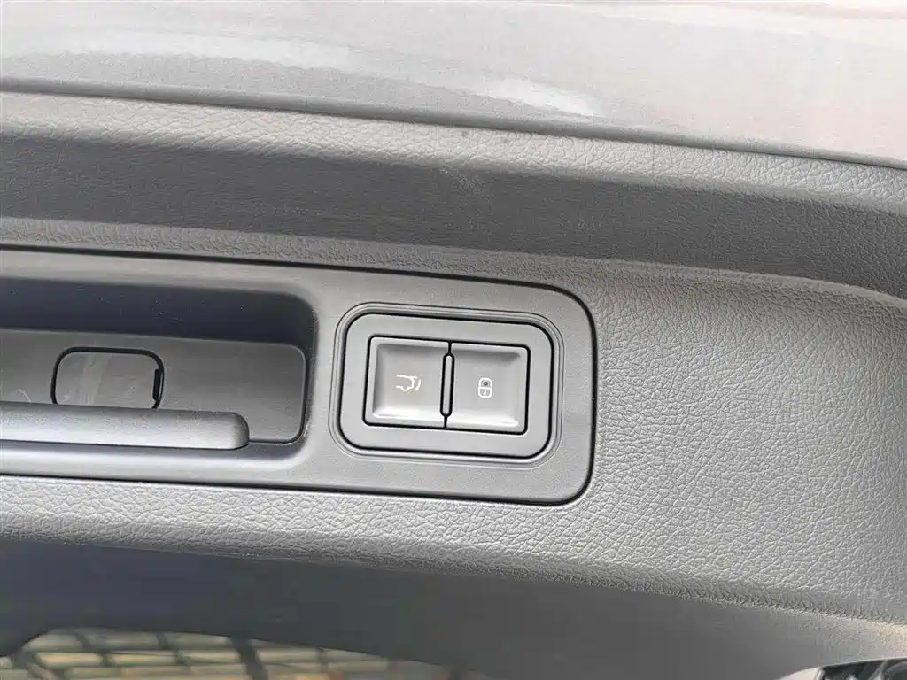 BYD Song PLUS PHEV 2024 Glory Edition EV 520km Premium фото 20