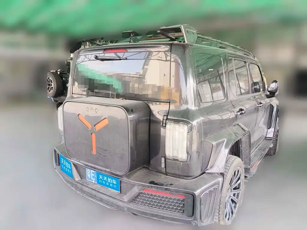 Crossboundary Auto Co-created Tank 300 2023 2023 2.0T Cyber Knight