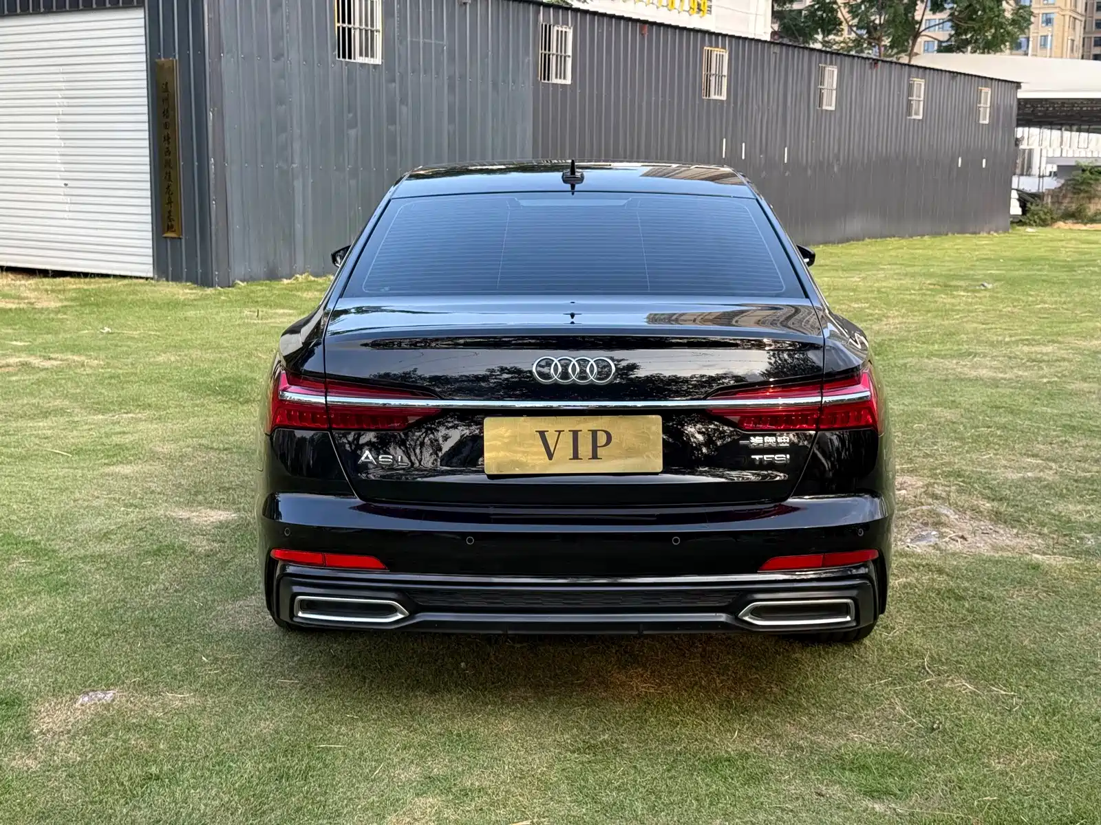 Фото 5 - Audi A6L
