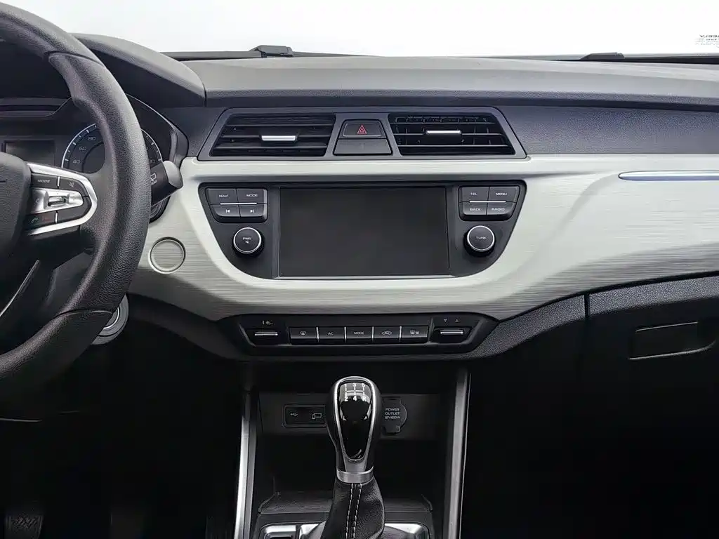 Photo 12 - Geely Vision X3