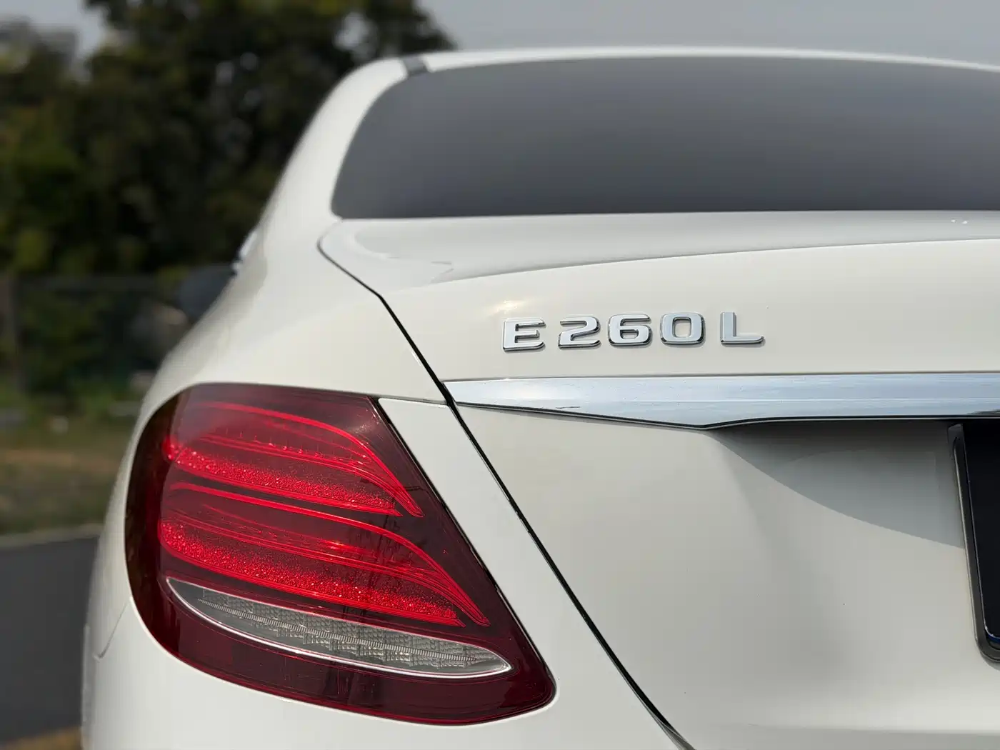Mercedes-Benz E-Class 2016 E 200 L Sport Type фото 9