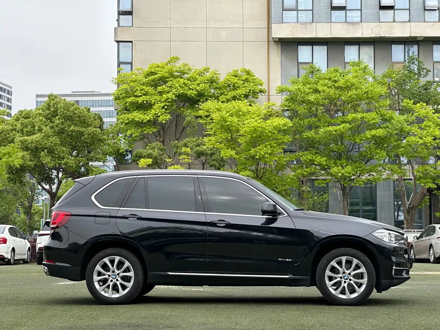 BMW X5 (Import) 2018 xDrive28i фото 19