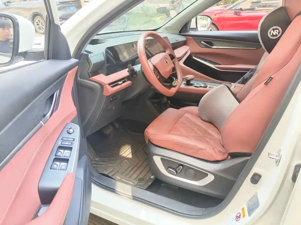 Фото 8 - Changan CS75 PLUS