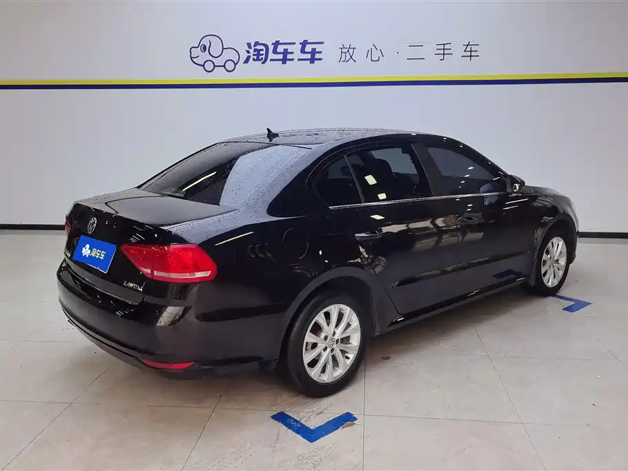 Volkswagen Lavida 2015 1.6L Automatic Comfort Edition фото 3