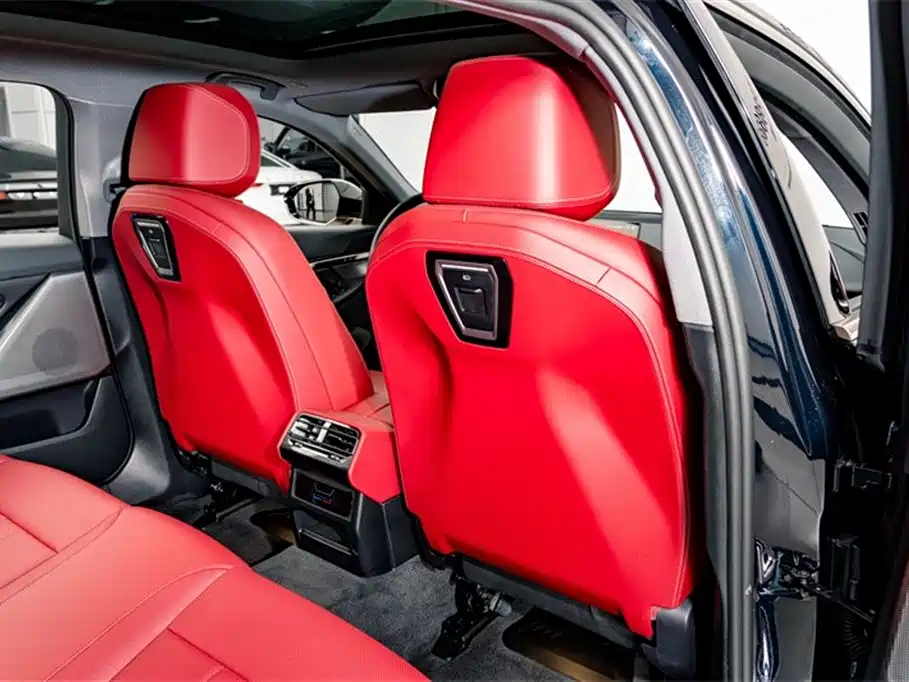 BMW 5 Series 2025 525Li M Sport Package фото 19