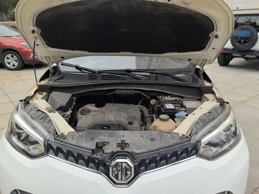 Фото 20 - MG Roewe RX5