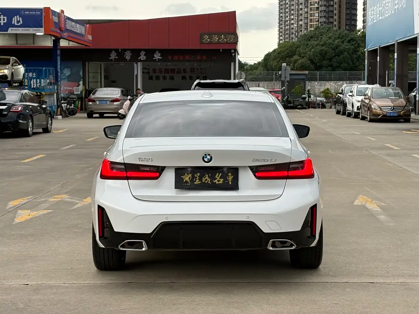 BMW 3-SERIES