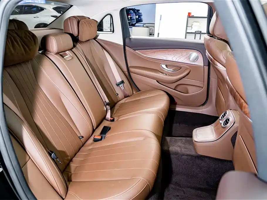Mercedes-Benz E-Class New Energy 2022 E 350 e L Plug-in Hybrid Sedan фото 23