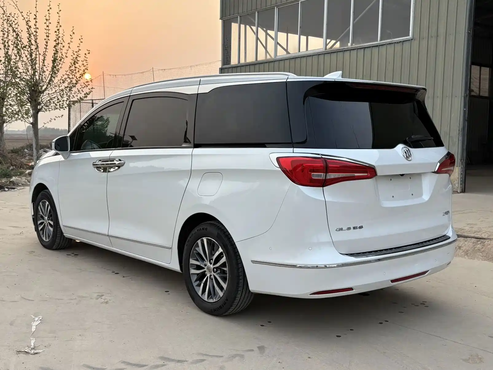Фото 6 - Buick GL8