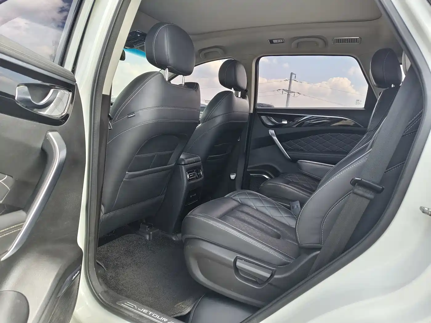 Jetour X95 2020 2020 1.6T DCT Exploration Pro 6-Seater