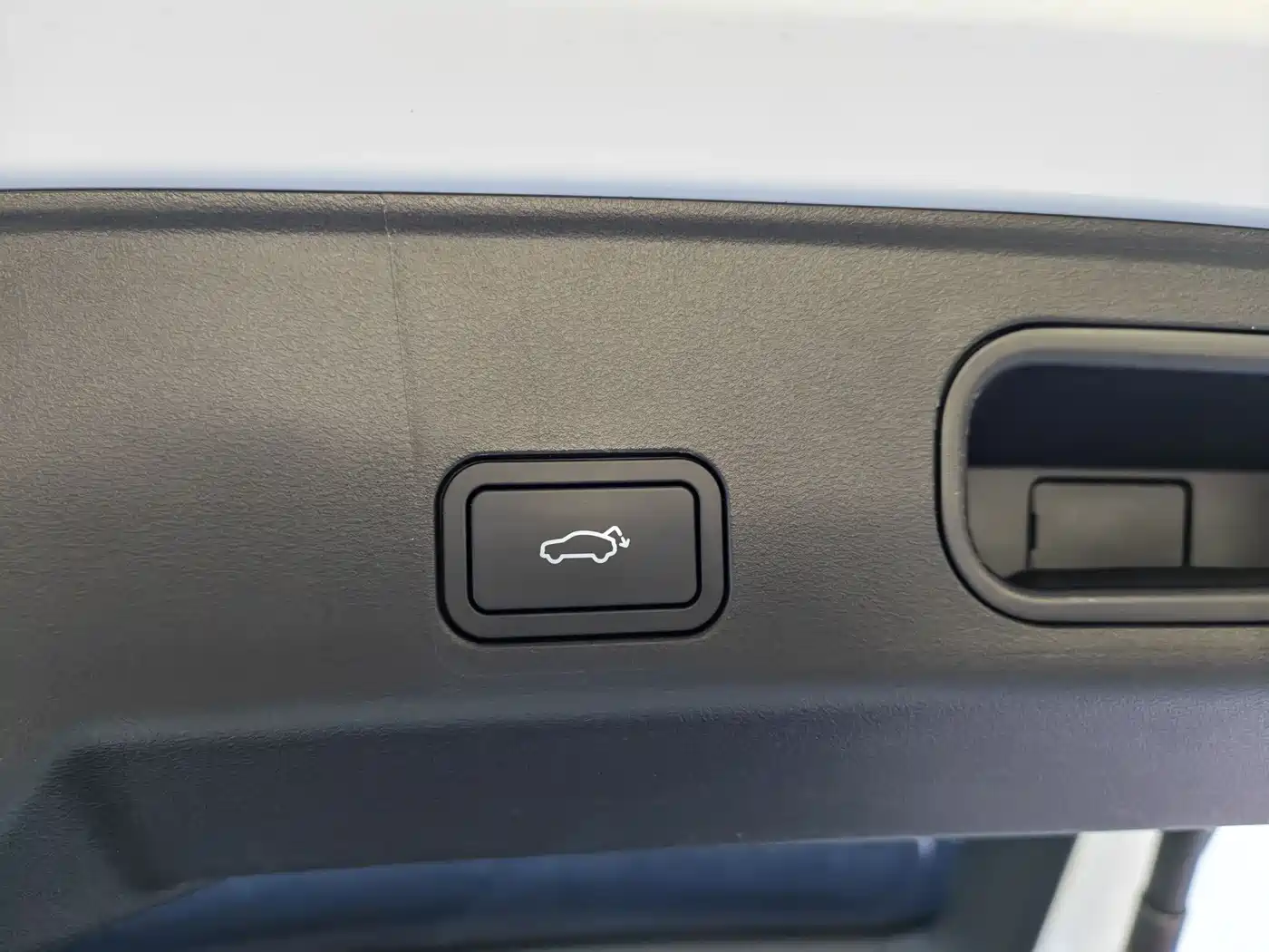GEELY AUTOMOBILE BOYUE L