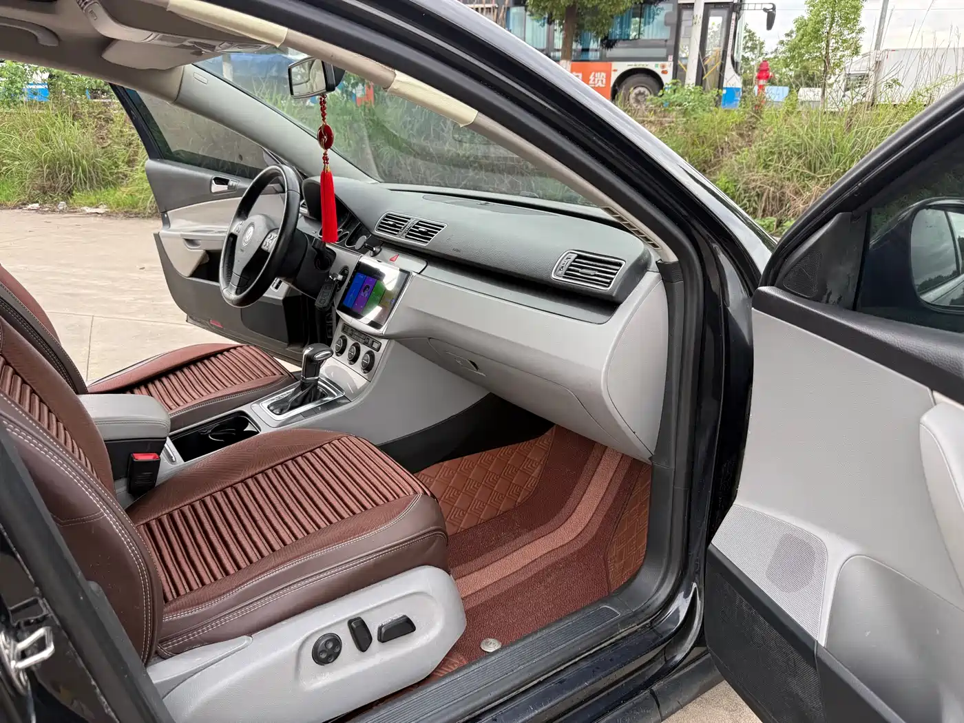Volkswagen Magotan 2011 1.4TSI Elite фото 10