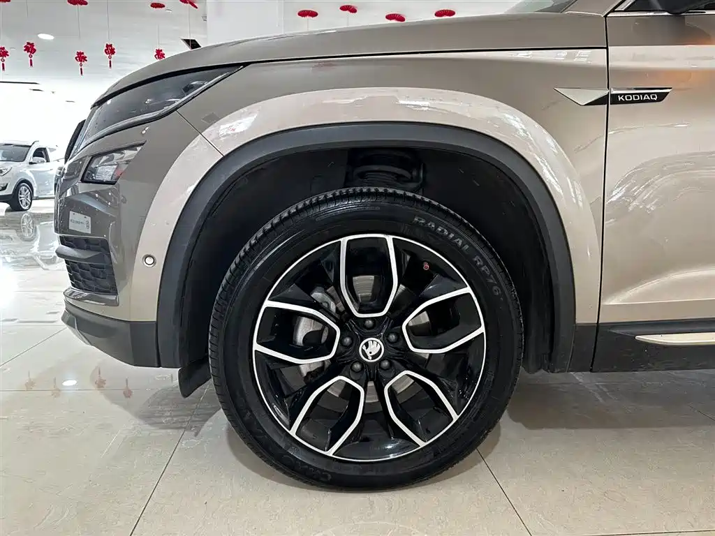 Škoda Kodiaq 2018 TSI380 7-seat AWD Flagship фото 32