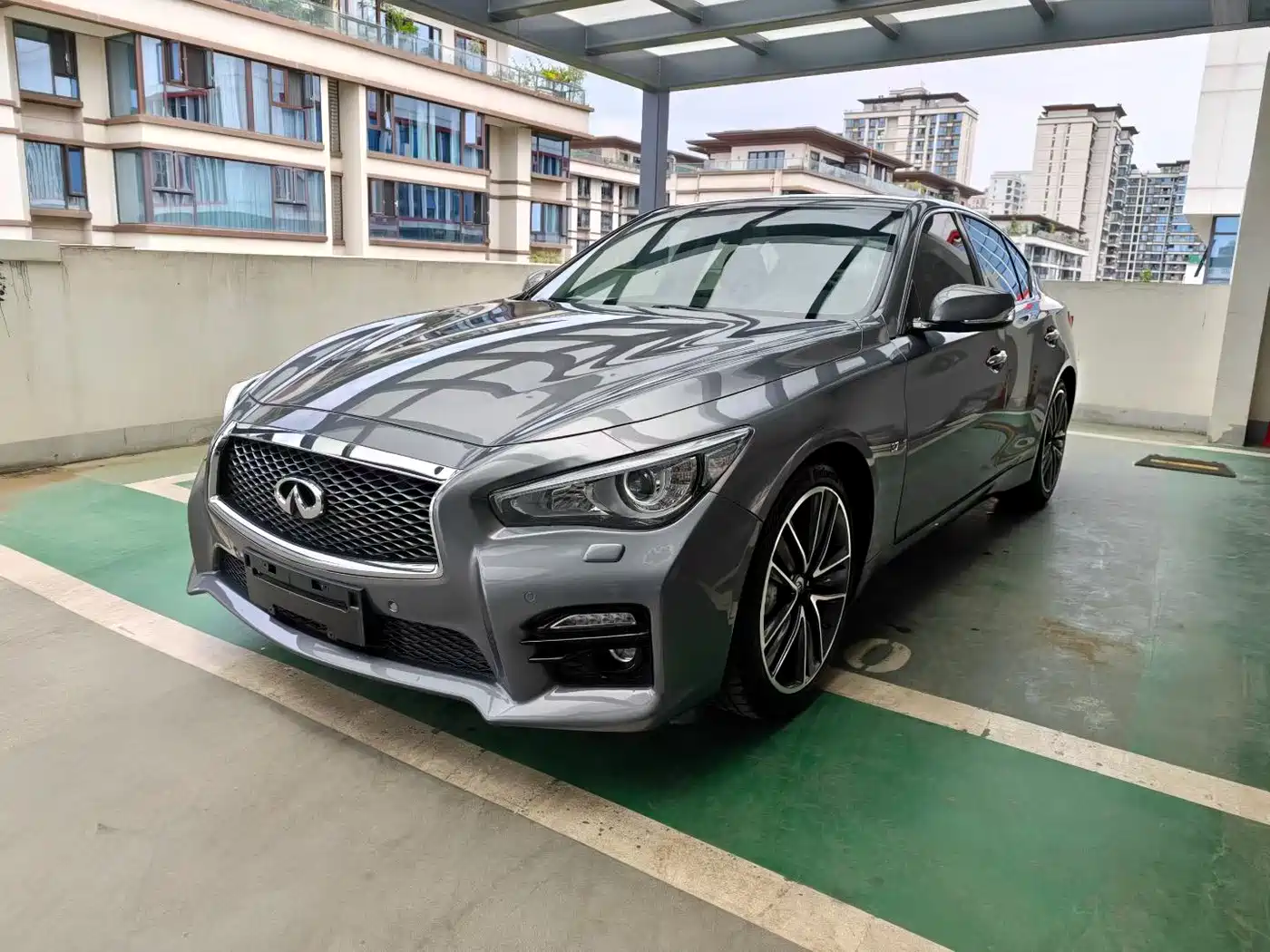 Infiniti Q50 2014 3.7L Luxury Sport
