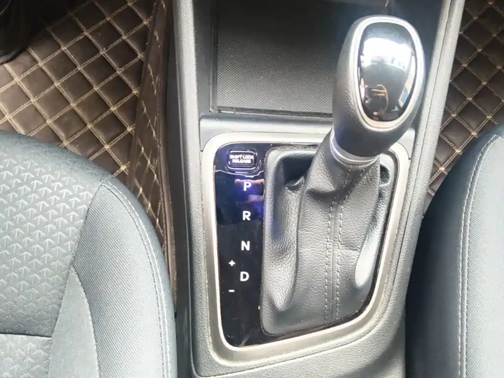 Hyundai Verna RV 2019 2017 1.4L Automatic Cool Edition GLS China VI