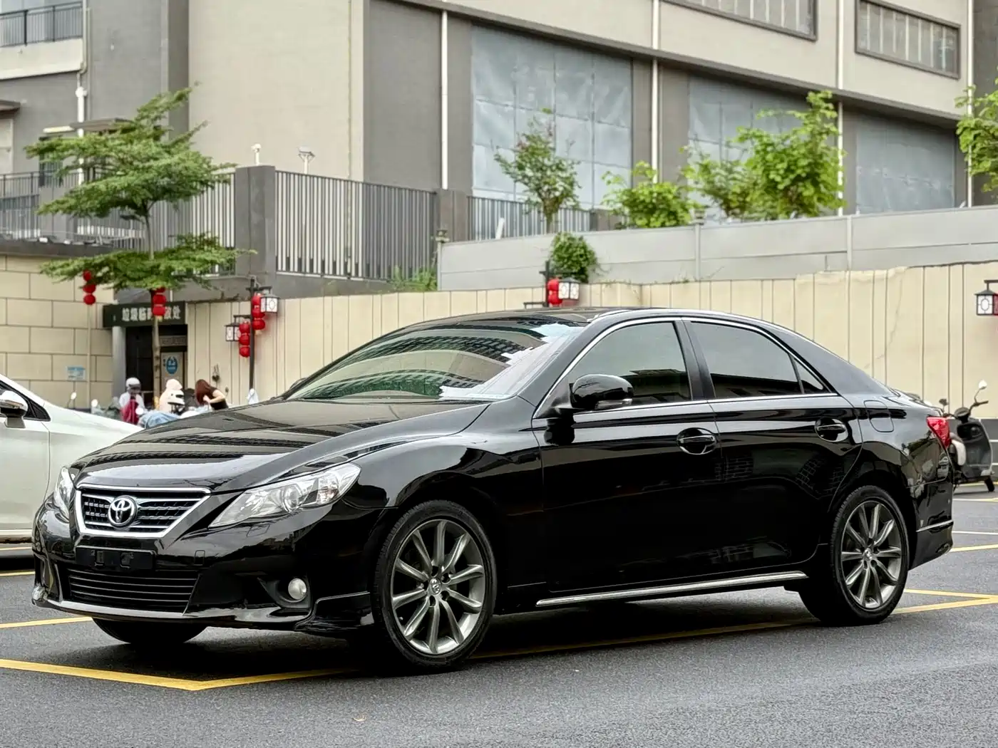 Toyota Reiz 2012 2.5V Grace Elite Styling Edition фото 4