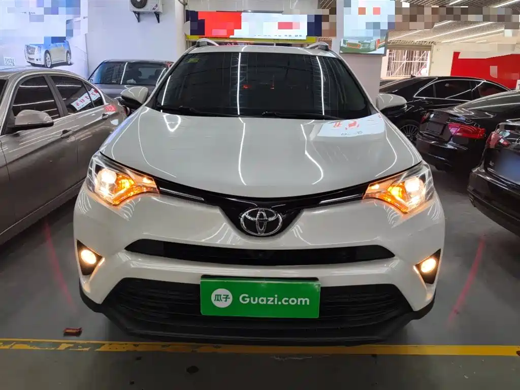 Toyota RAV4 Rongfang 2016 2.0L CVT 2WD Comfort (China V) фото 3