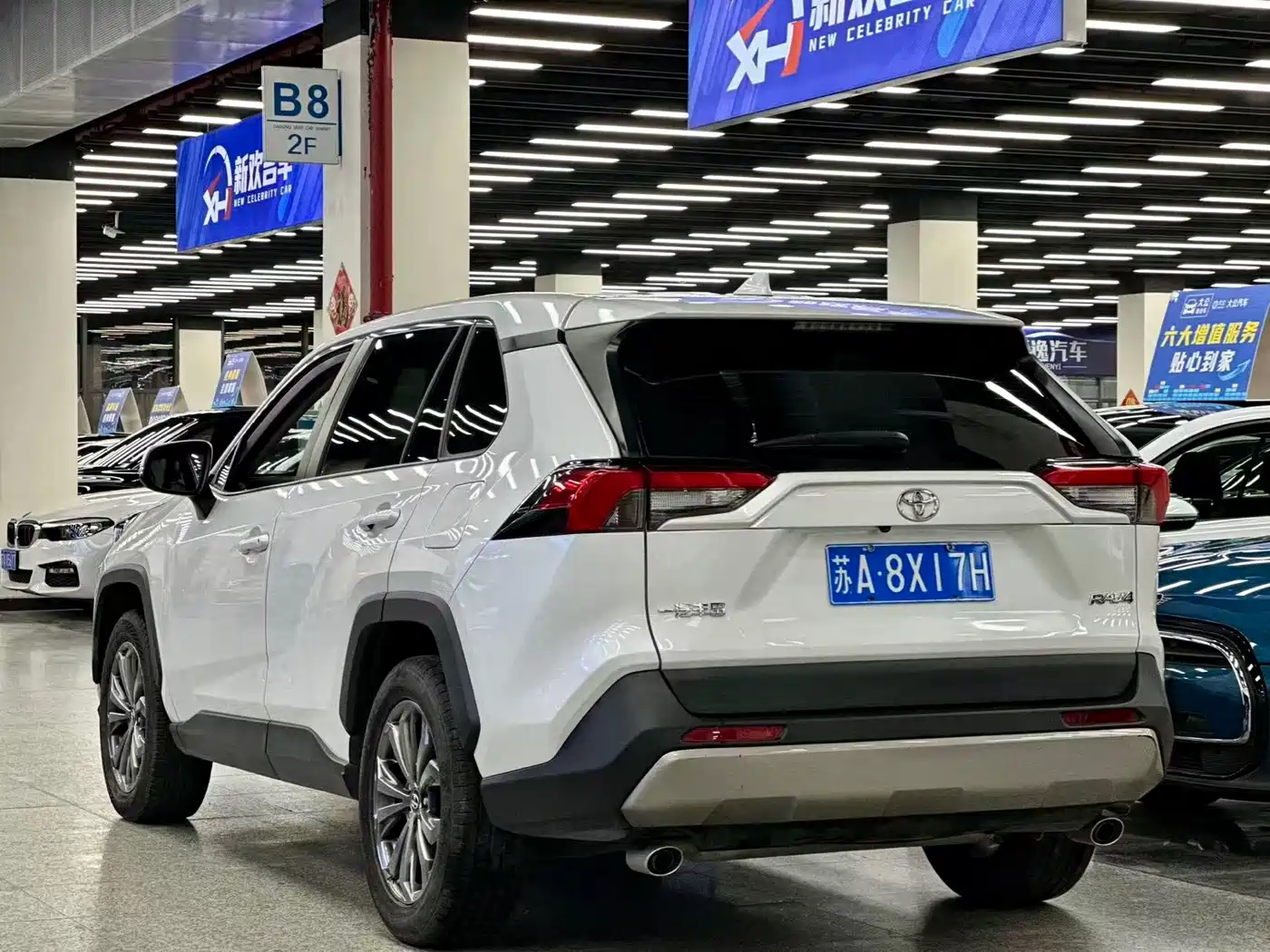 Toyota RAV4 Rongfang 2023 2.0L CVT 2WD Fashion Edition фото 16