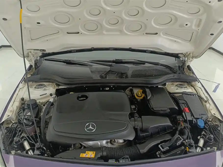 Mercedes-Benz A-Class (Import) 2017 A 200 Polar Limited Edition фото 10