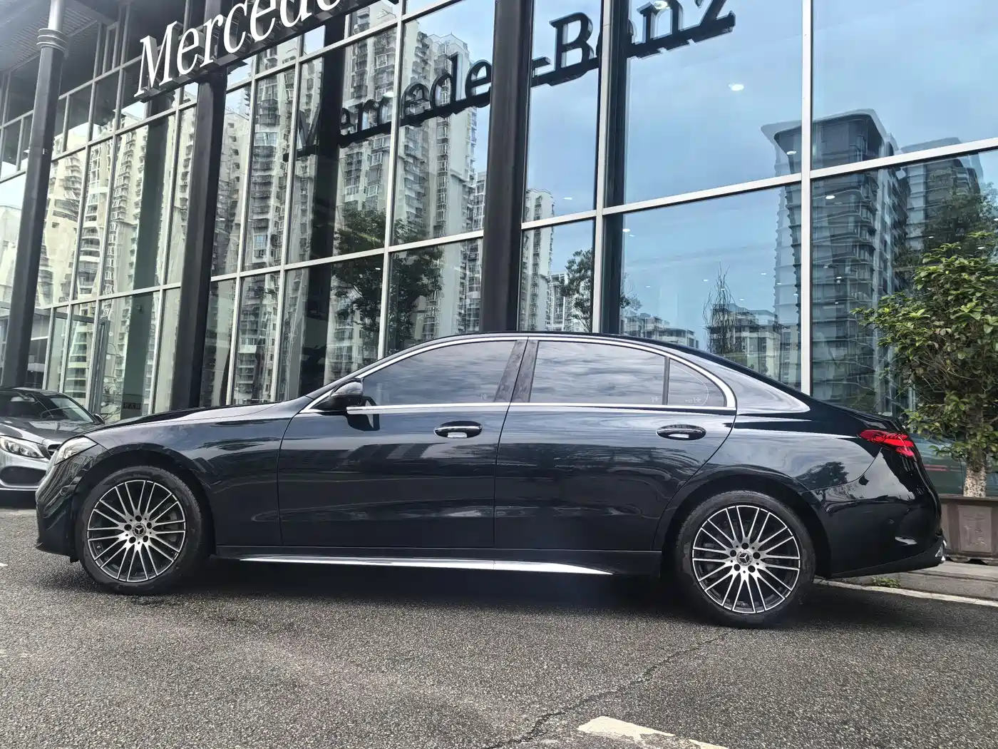 Mercedes-Benz C-Class 2026 C 260 L Sport фото 2