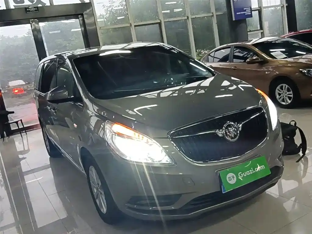 Buick GL8 2017 25S Luxury China V фото 4