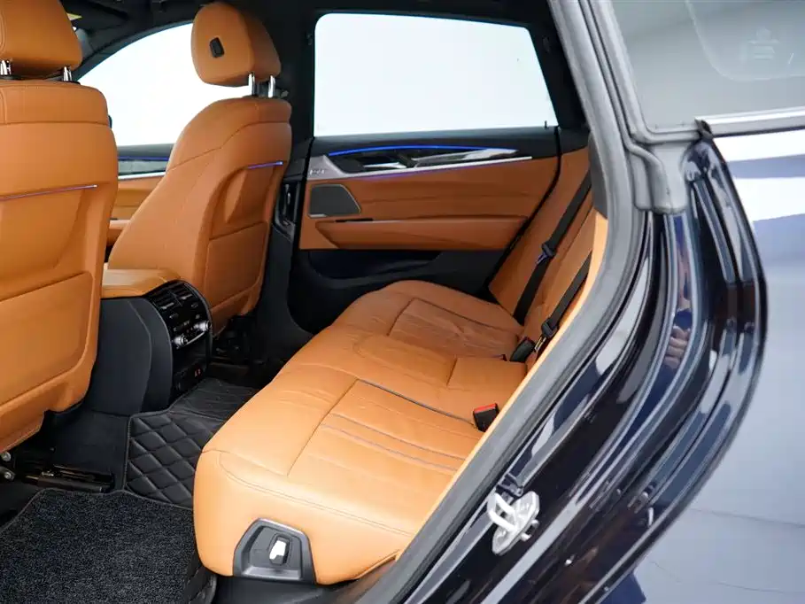 BMW 6 Series GT 2022 Model 630i M Sport Package фото 6