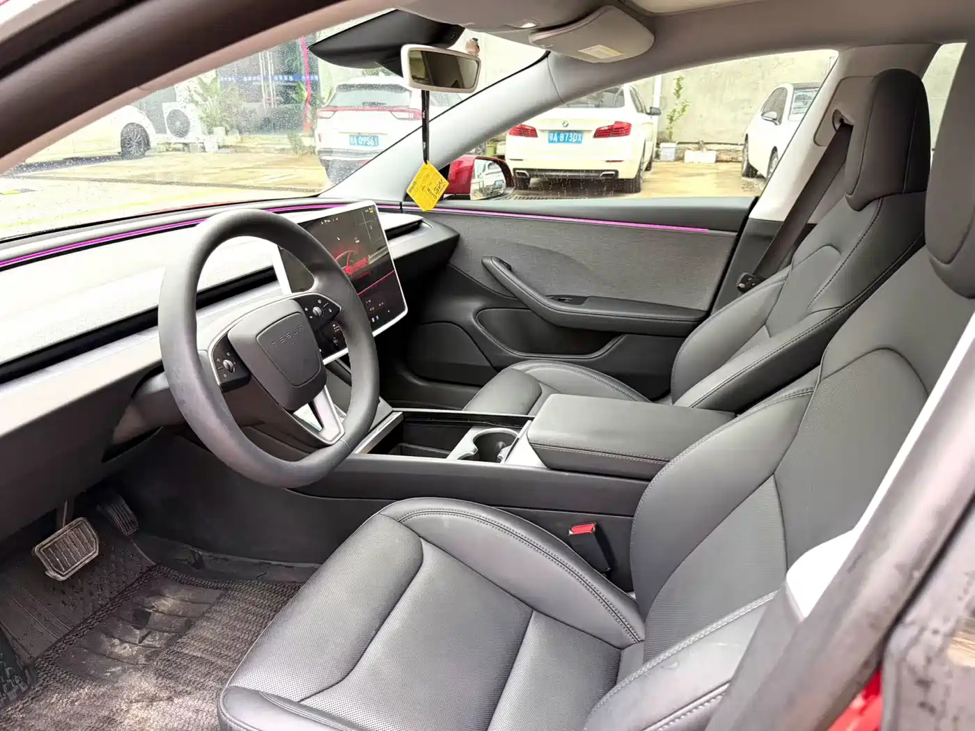 Фото 4 - Tesla Model 3