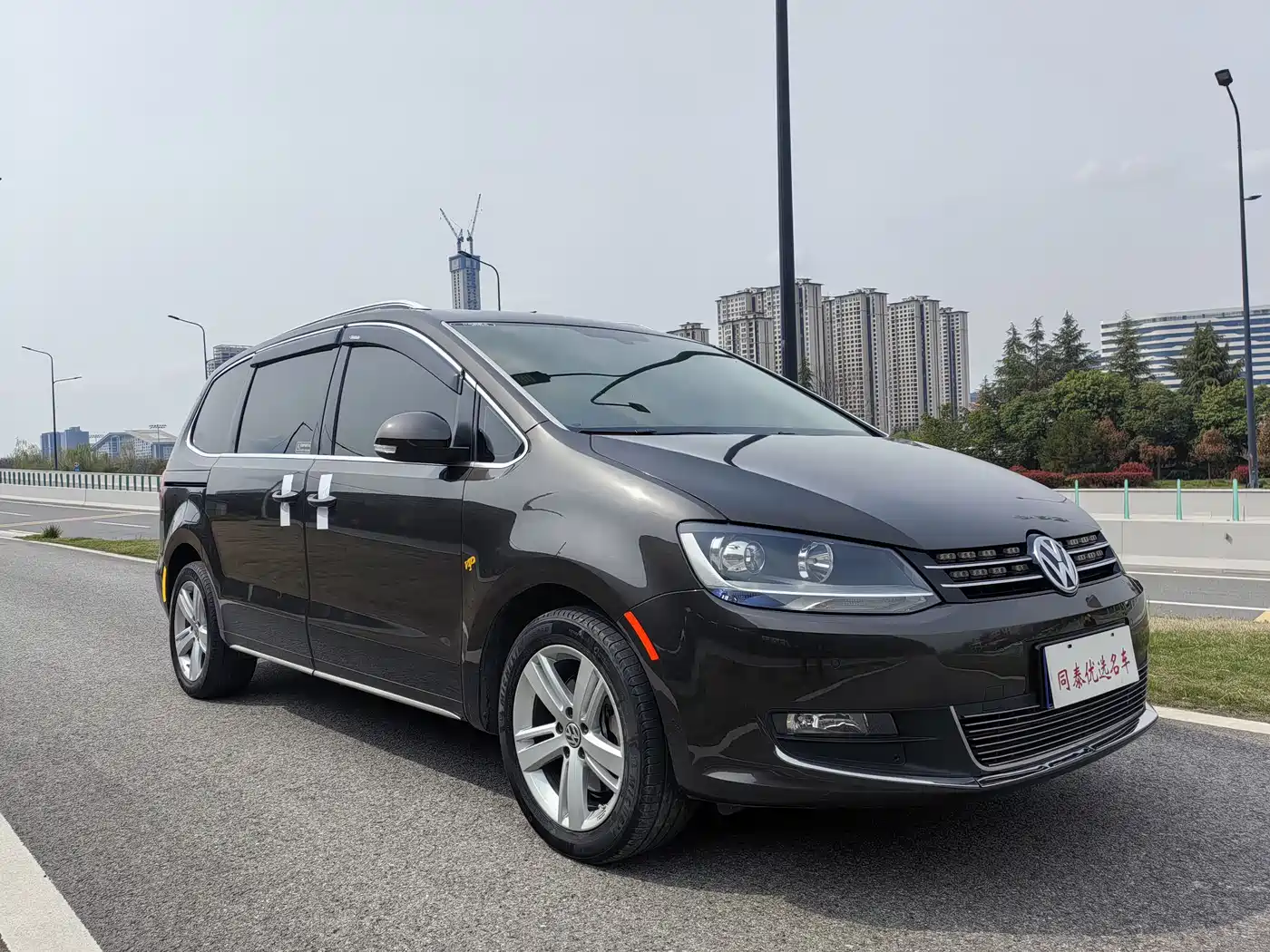 Volkswagen Sharan 2016 380TSI Comfort 7-seater фото 3