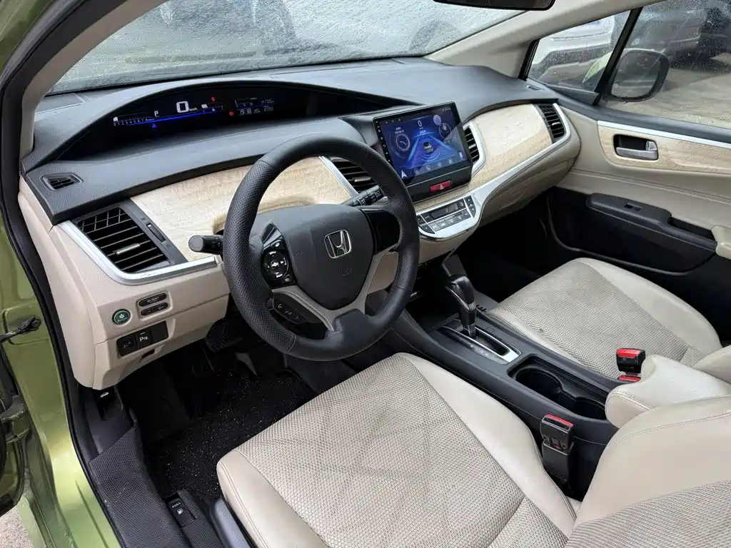 Honda Jade 2014 2013 1.8L Automatic Comfort Edition 5-seater