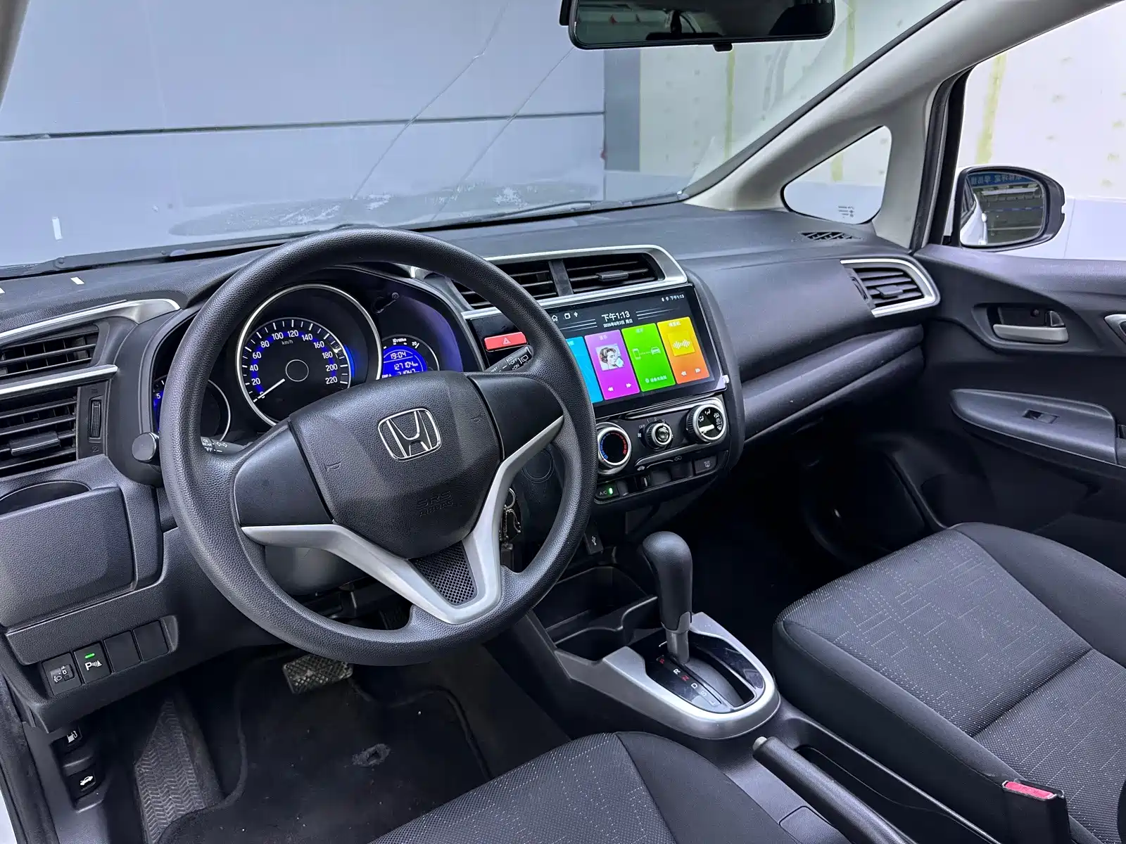 Фото 10 - Honda Fit