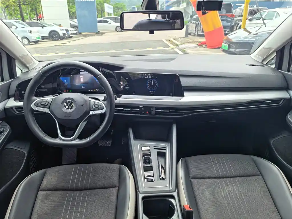 Volkswagen Golf 2021 280TSI DSG Pro фото 13