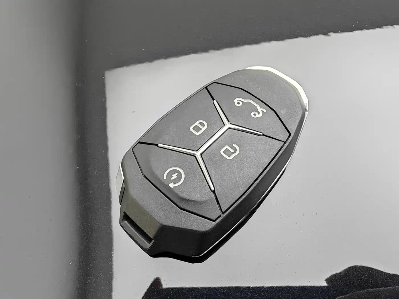 Lynk & Co 03 2021 1.5TD DCT Jin Champion Edition фото 20