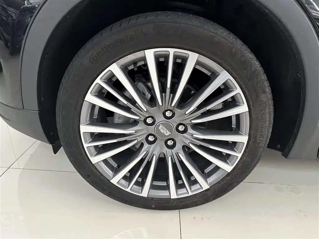 Cadillac XT4 2024 28T 2WD Premium фото 5