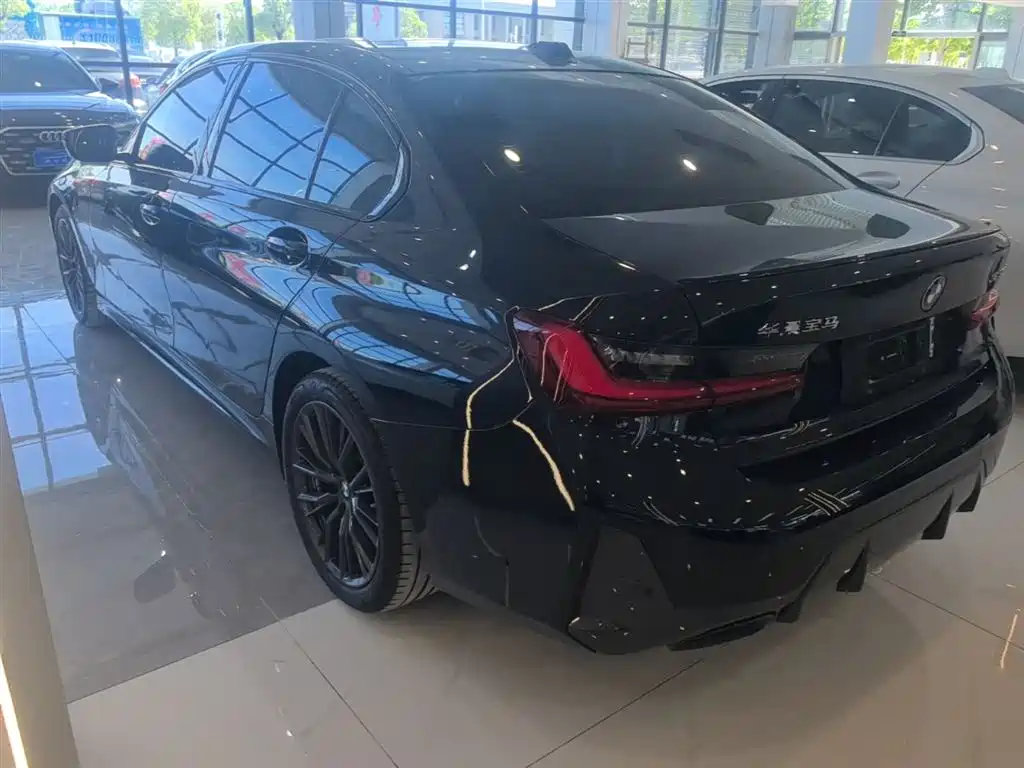 BMW 3 Series 2024 325Li M Sport Shadowline Package фото 5
