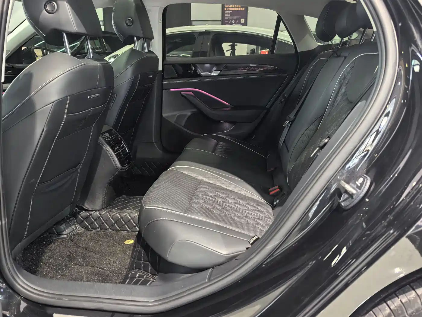 Volkswagen Magotan 2024 380TSI DSG Luxury Edition (Daimai Package) фото 6