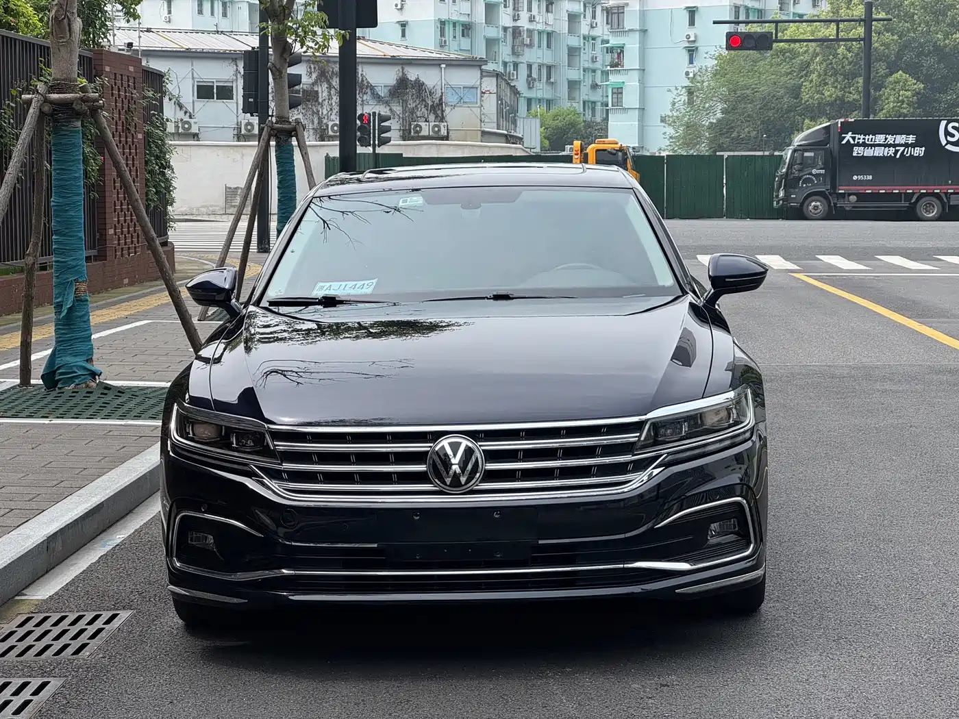 VOLKSWAGEN HUIANG