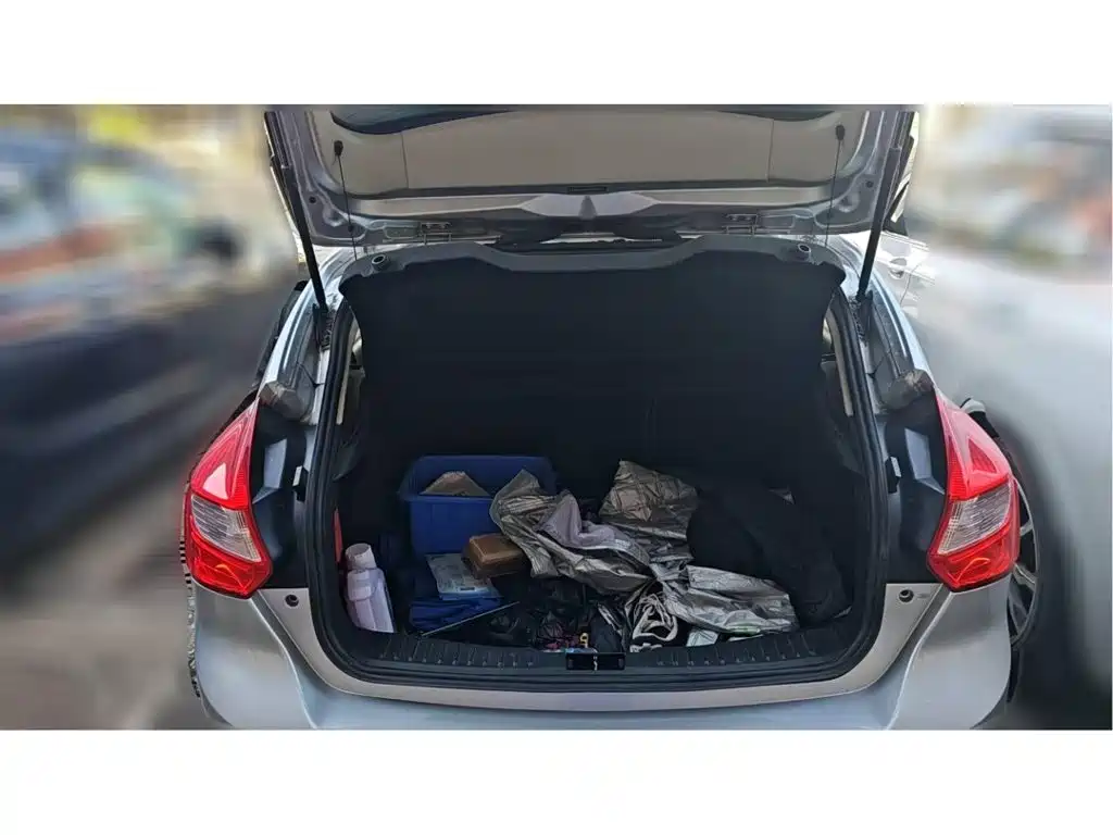 Ford Focus 2015 2012 Hatchback 1.6L Automatic Comfort