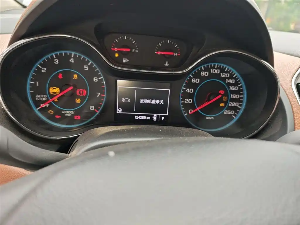 Chevrolet Cruze 2016 1.4T DCG Luxury Edition фото 5